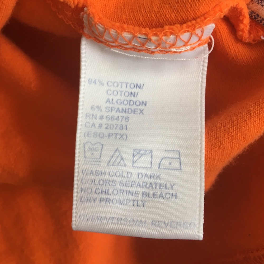 Sale 5 gor $25 Tommy Hilfiger Top - Picture 5 of 5
